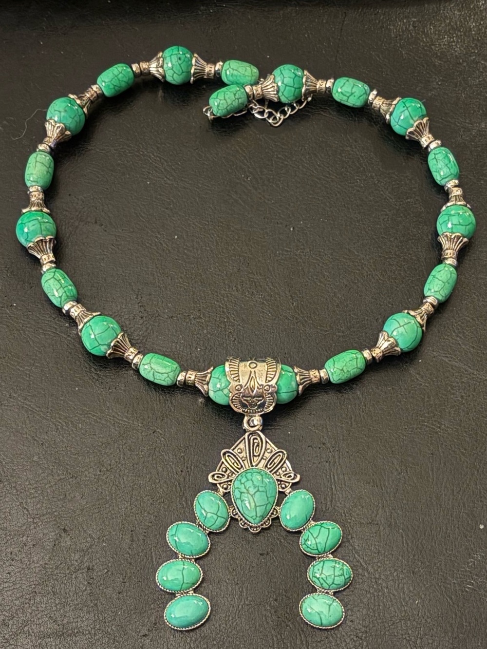 Constituted Howlite Southwestern Fashion Squash blossom Necklace - Green